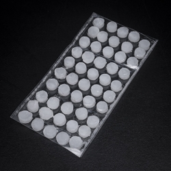 StikkiDOTS come in packs of 50